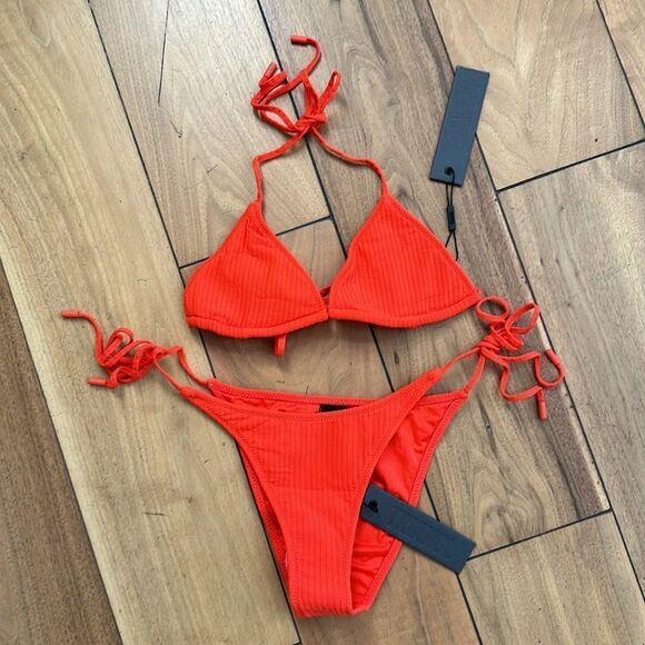 TRIANGL VINCA - CANDY WITH NEOPRENE BAG NWT - Picture 8 of 12